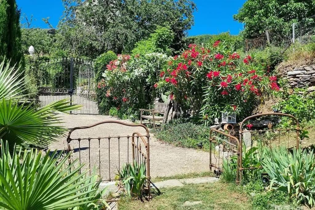 Villa Casa Santini dans Domaine privé, Piscine, Jacuzzi Porri Esterno foto